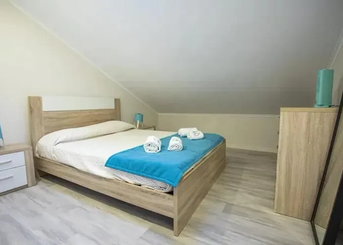 Nyaraló Charming House With Shared Pool In Atalaia, 110 M²